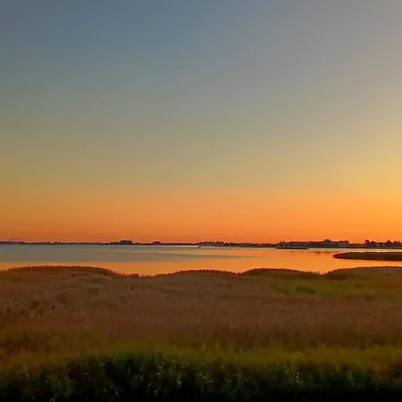 Deichhaus Boddentraum Бреге