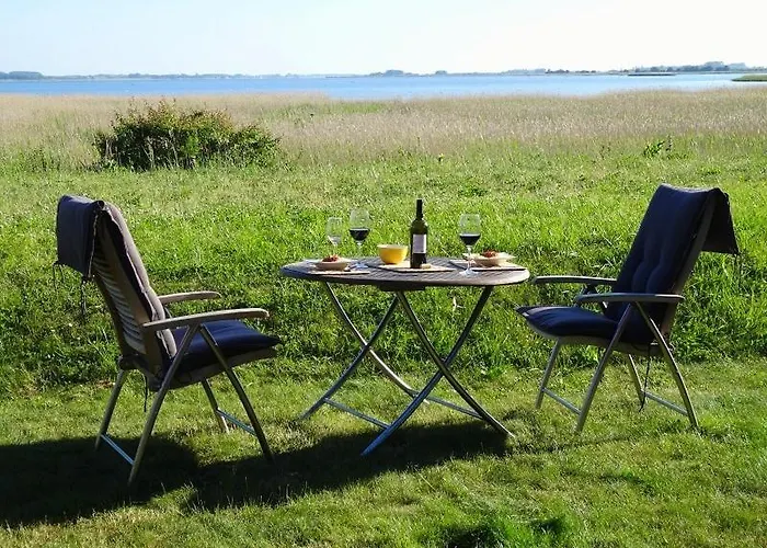 Deichhaus Boddentraum Дом отдыха Бреге